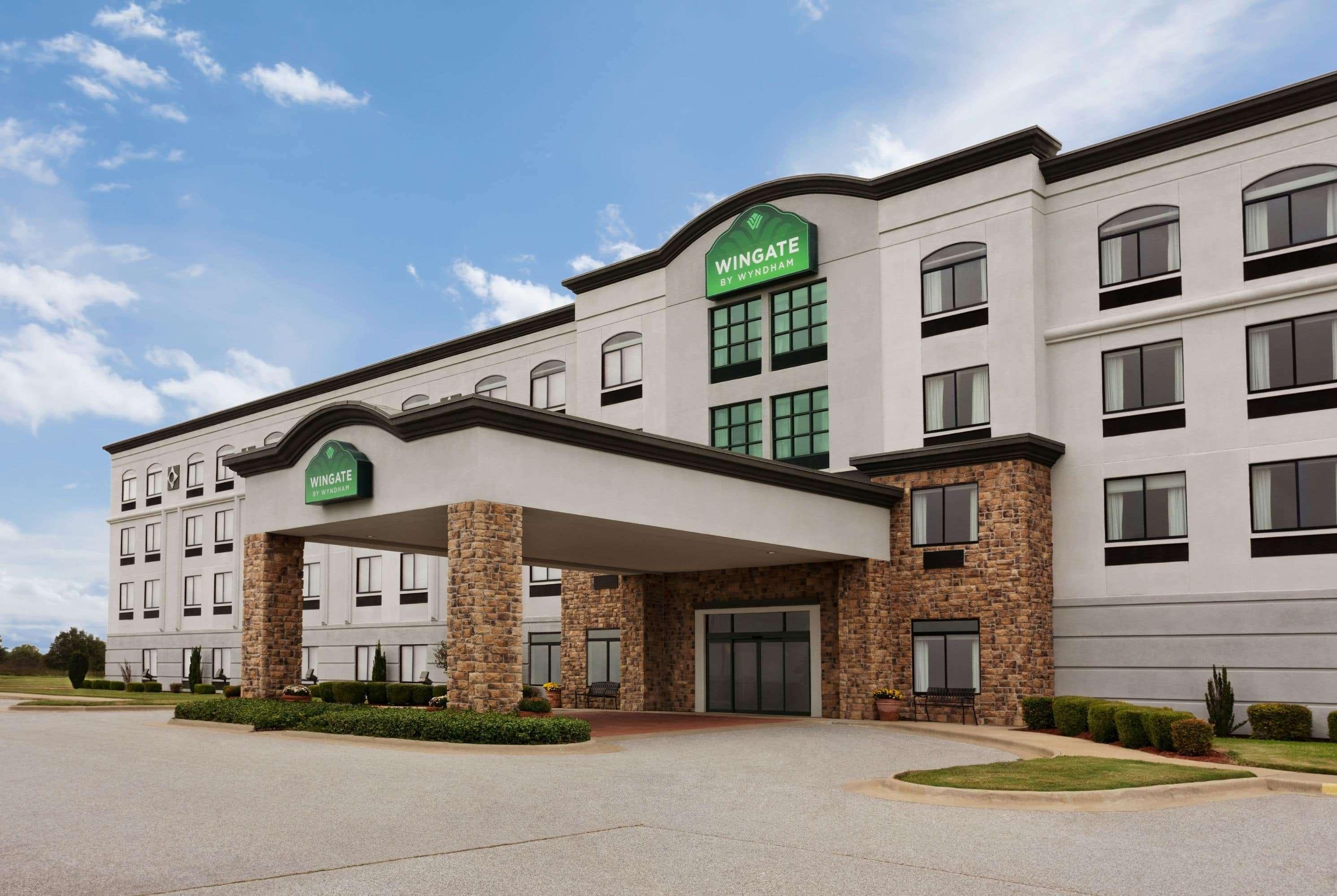 Wingate By Wyndham Bentonville Bagian luar foto