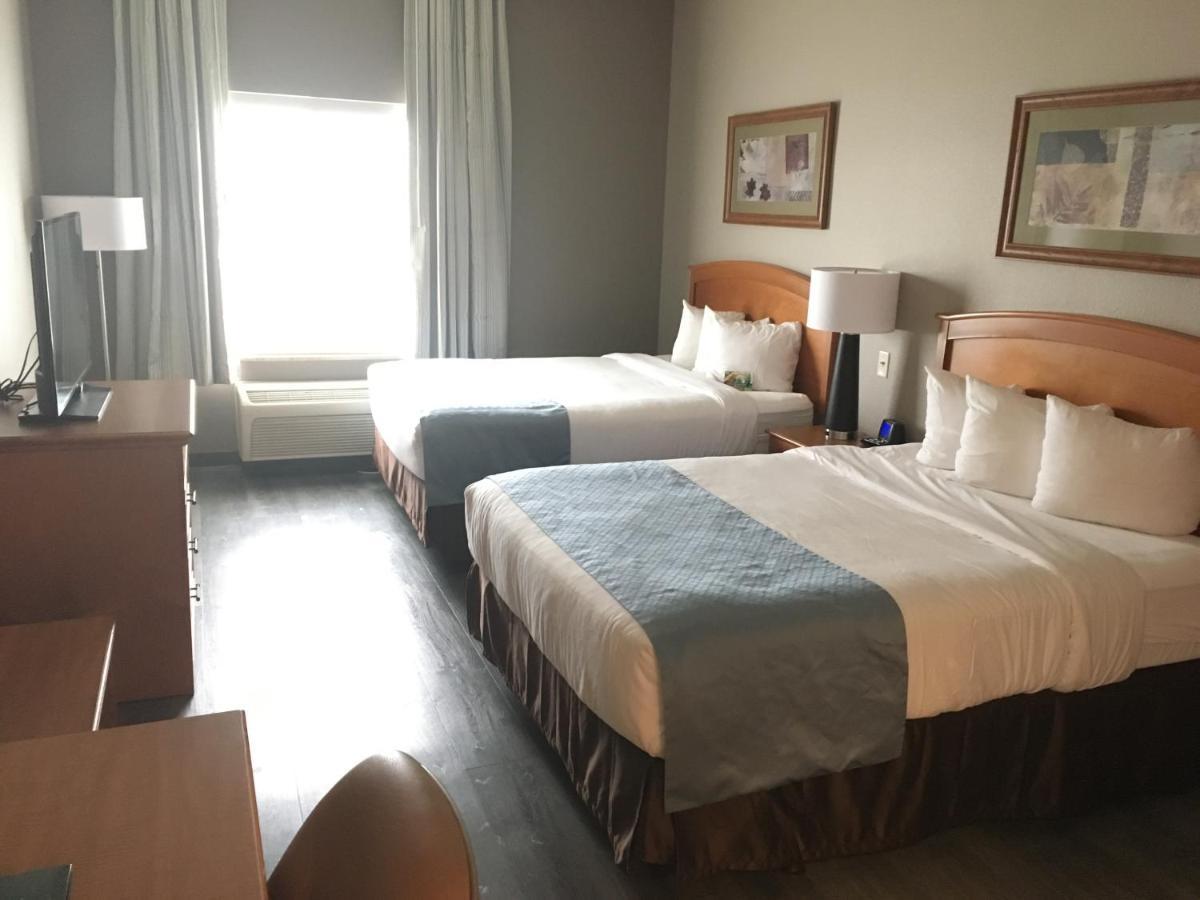 Wingate By Wyndham Bentonville Bagian luar foto